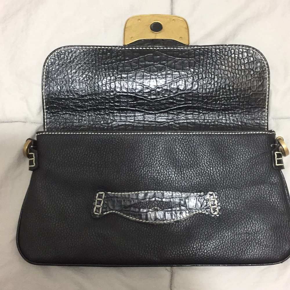 TOD’S clutch it’s in excellent condition - Picture 4 of 8